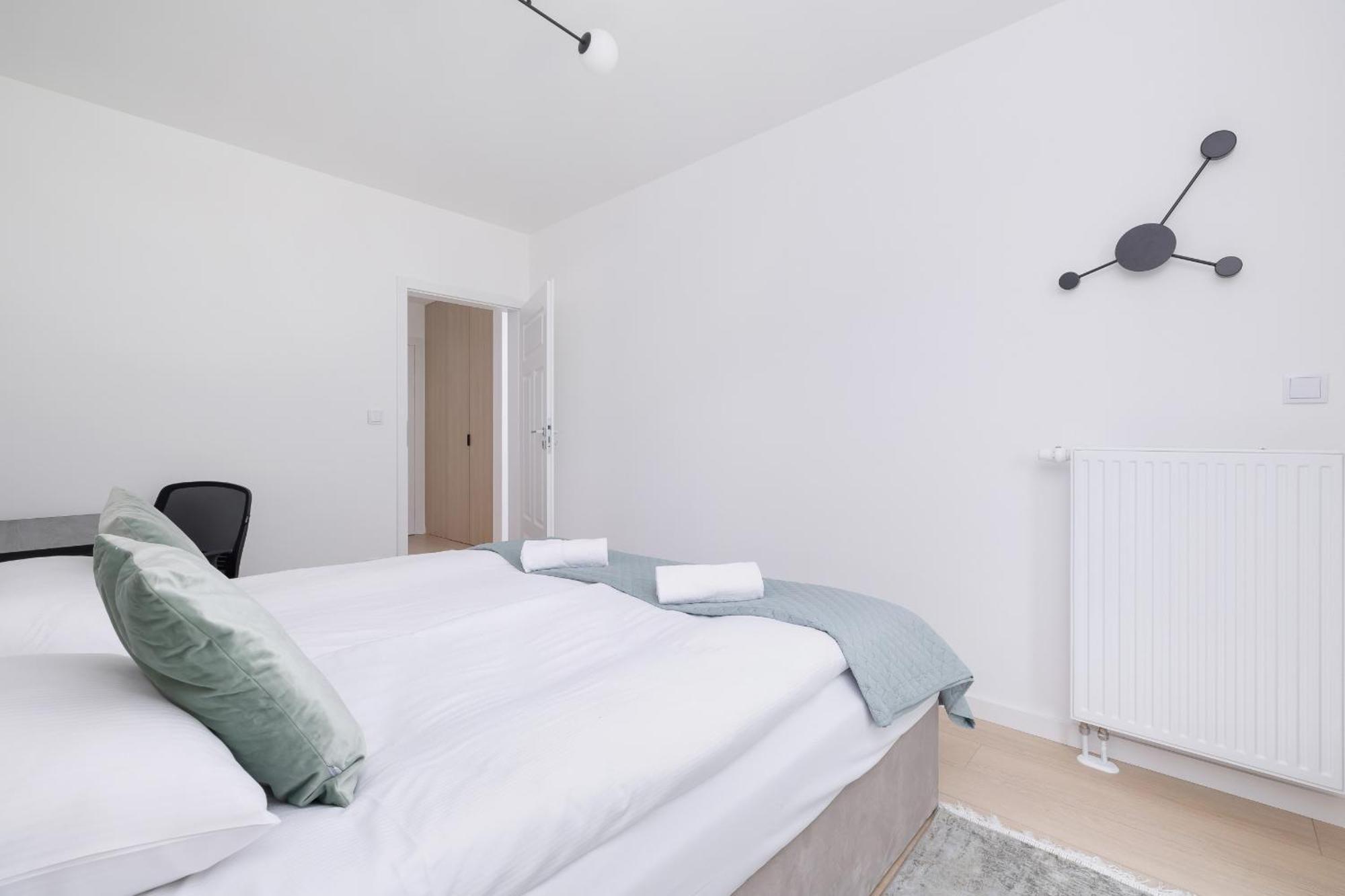 Krowoderska Apartment With Balcony Near City Center By Rent Like Home Krasków Exterior foto