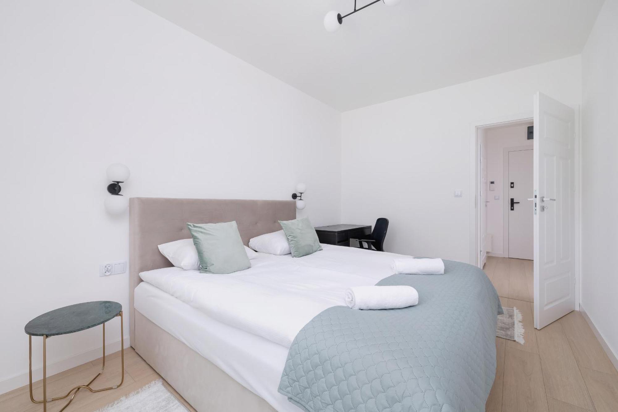 Krowoderska Apartment With Balcony Near City Center By Rent Like Home Krasków Exterior foto